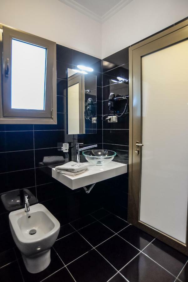 ניקיטי Royalty Suites Loft מראה חיצוני תמונה