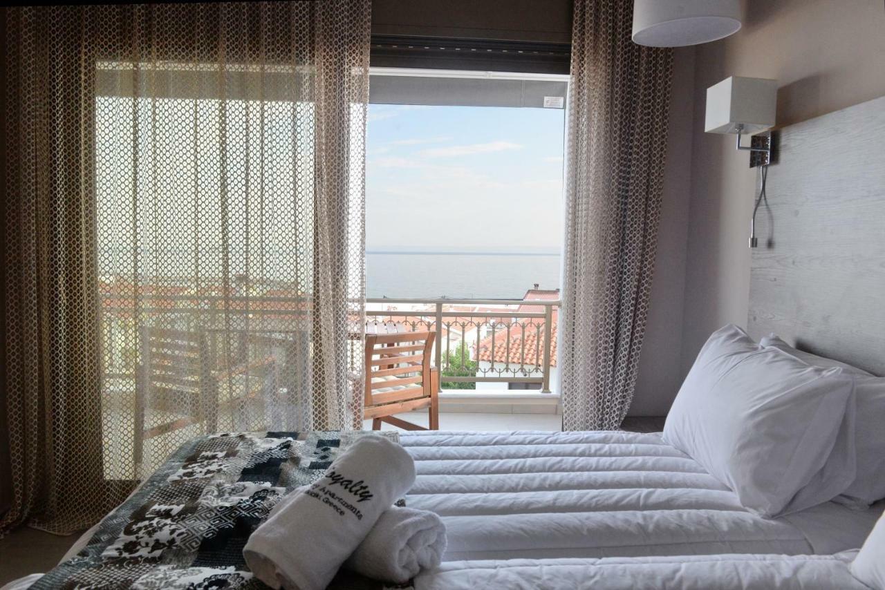 ניקיטי Royalty Suites Loft מראה חיצוני תמונה