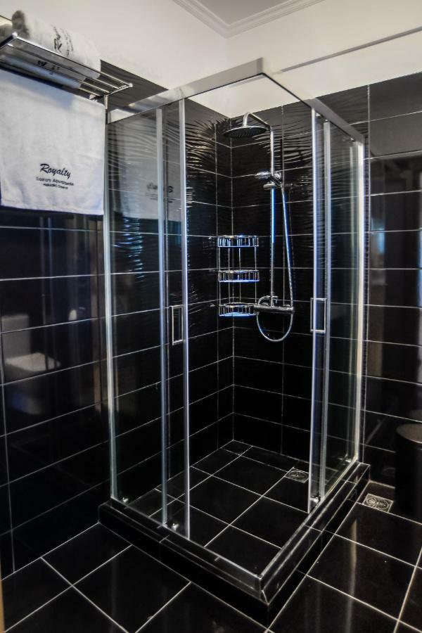 ניקיטי Royalty Suites Loft מראה חיצוני תמונה